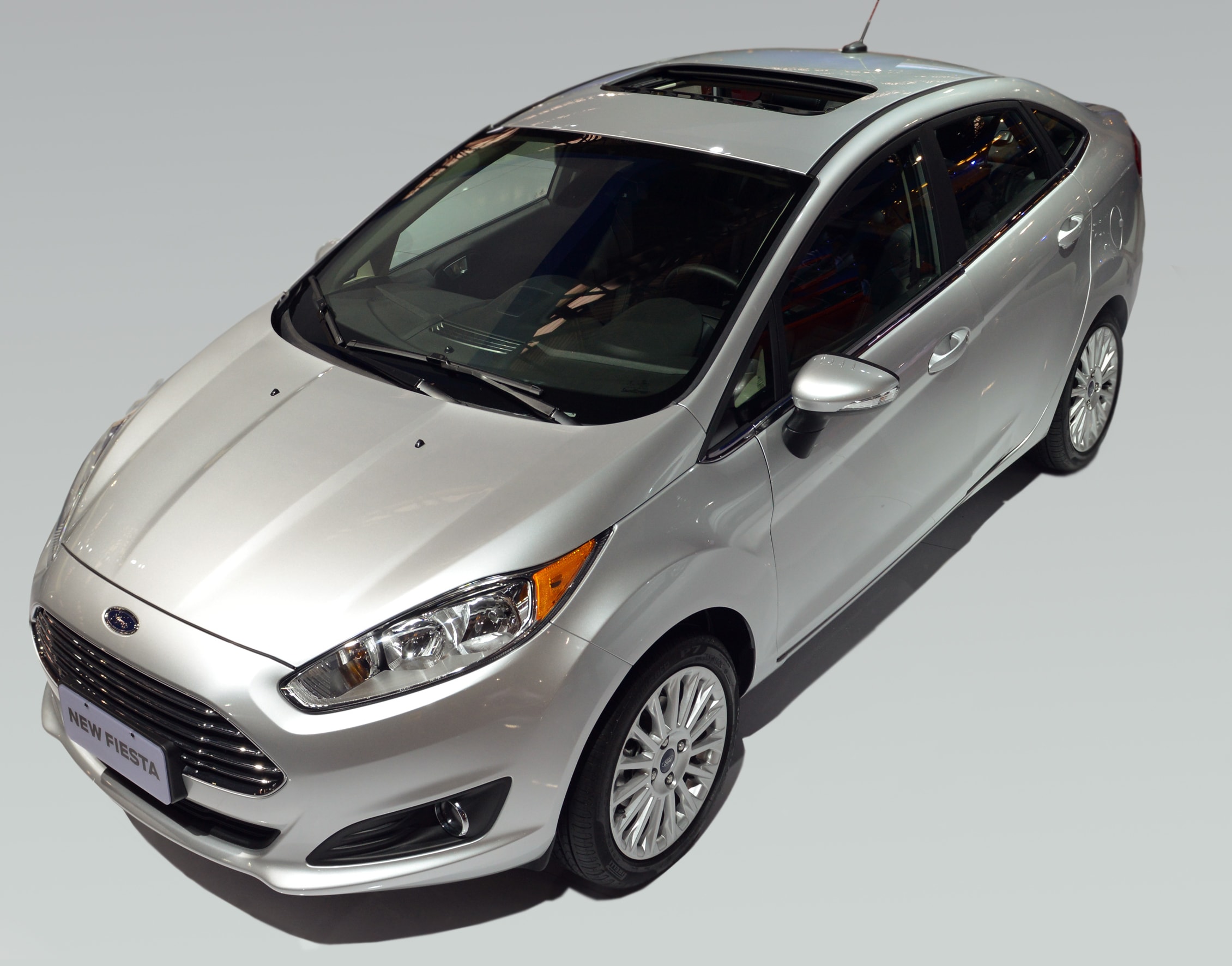 NEW FIESTA SEDAN GANHA VERSÃO TITANIUM PLUS COM MAIS EQUIPAMENTOS